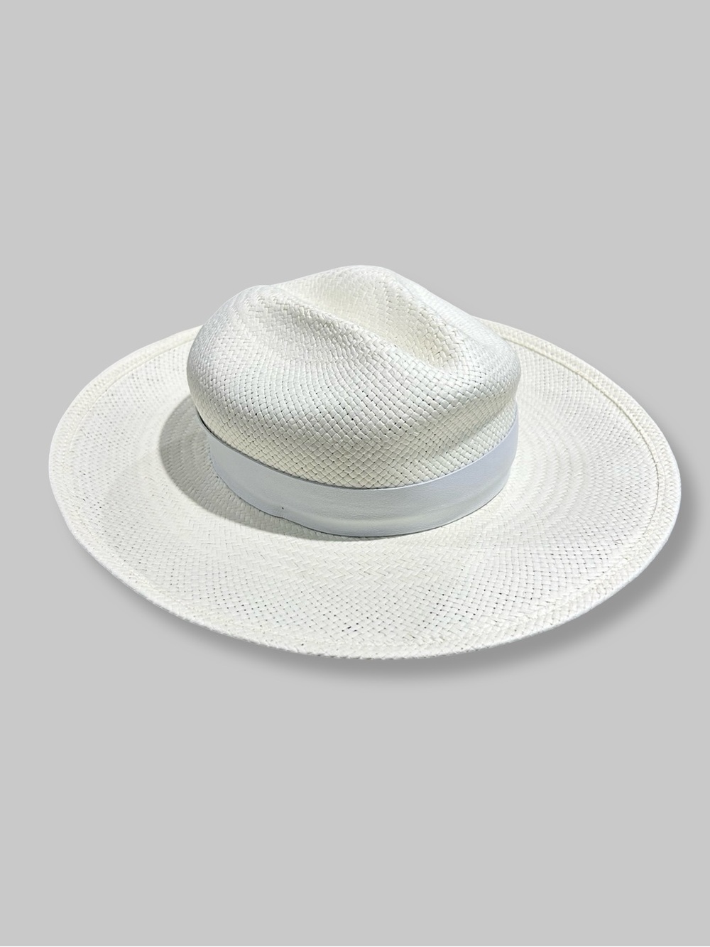 Janessa Leone White Wide-Brim Straw Sun Hat With Leather Ribbon Sz S